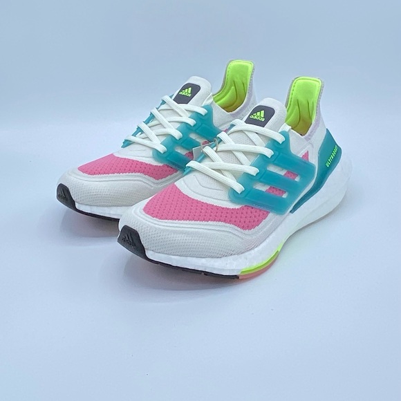 NEW! adidas Ultraboost 21 Women's Shoes - Picture 3 of 7